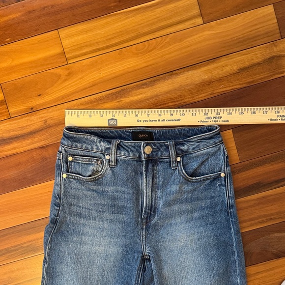 Quince comfort stretch high rise relaxed straight Jeans in medium wash 30” - Picture 7 of 9